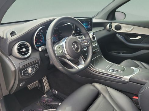 Used 2023 Mercedes-Benz GLC 300 4MATIC Coupe image 16