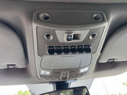 Used 2019 Ford F350 Lariat w/ Lariat Ultimate Package AWD/4WD image 26