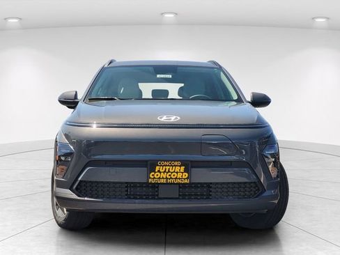 New 2025 Hyundai Kona SEL image 2