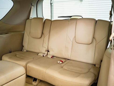 Used 2015 INFINITI QX80 4WD w/ Theater Package image 34