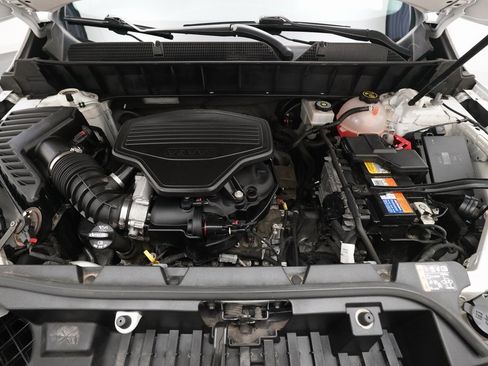 Used 2018 GMC Acadia SLE w/ Driver Alert Package I image 3