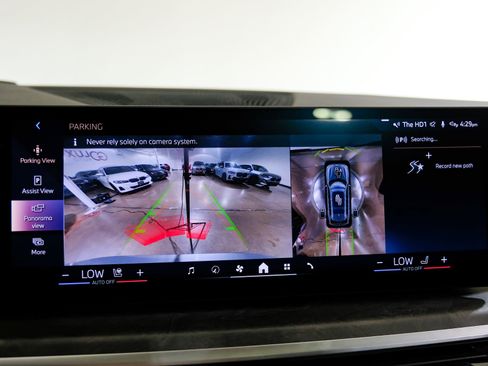 Used 2025 BMW X7 xDrive40i AWD/4WD image 28