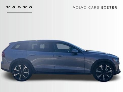 New 2026 Volvo V60 B5 Cross Country Plus w/ Climate Package image 8