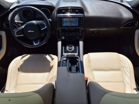 Used 2018 Jaguar F-PACE Prestige AWD/4WD image 16