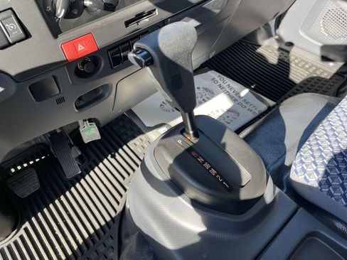 New 2024 Chevrolet Low Cab Forward RWD image 15