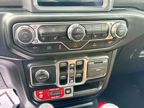 Used 2021 Jeep Wrangler Unlimited Rubicon 4xe w/ Cold Weather Group image 17