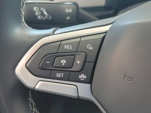 Used 2023 Volkswagen Atlas SE AWD/4WD image 33