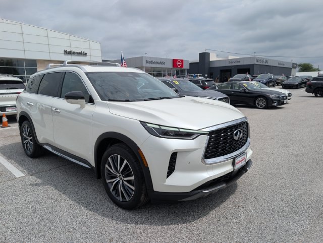 Used 2023 INFINITI QX60 Sensory w/ Cargo Package AWD/4WD image 7
