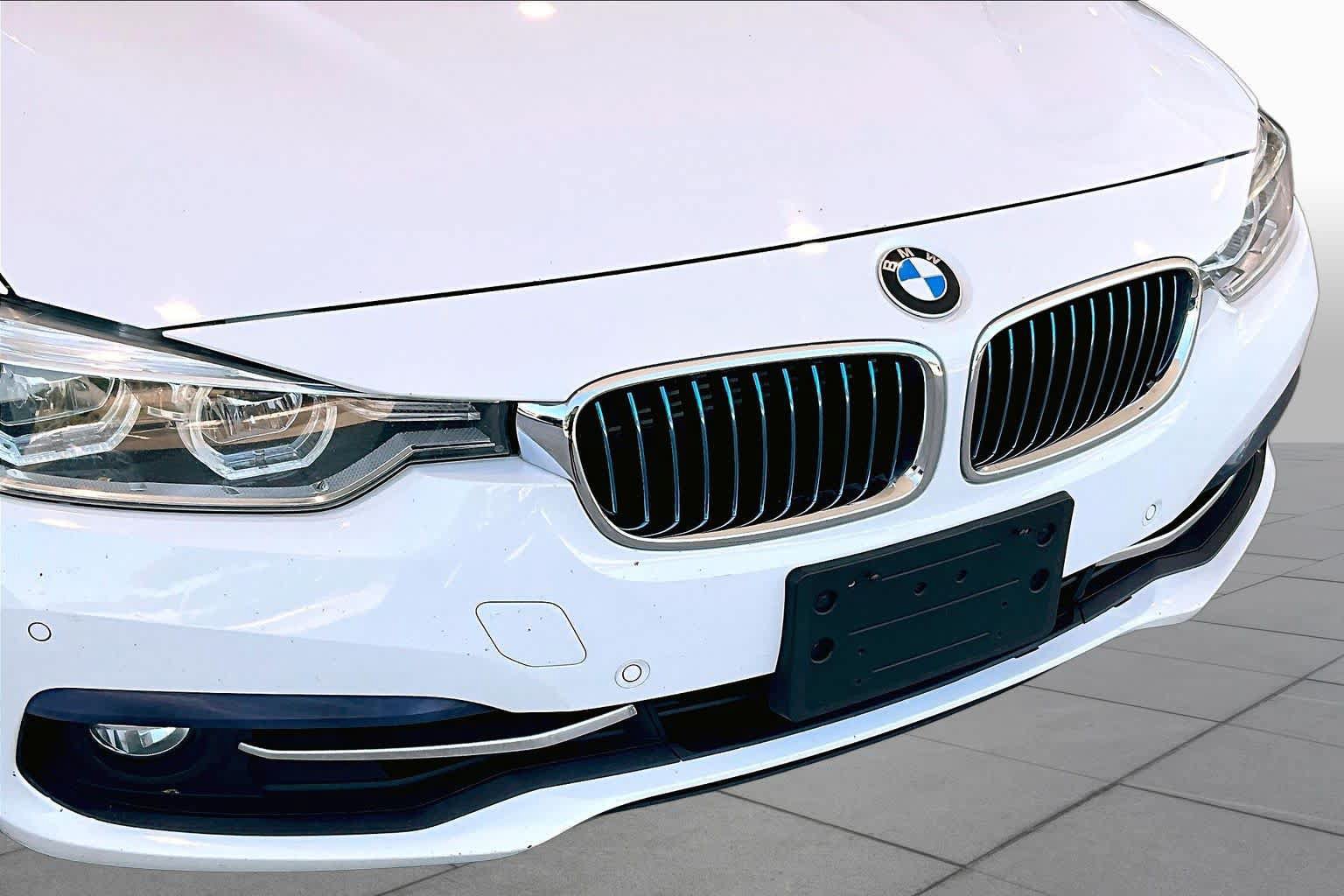 Used 2017 BMW 330e RWD image 29