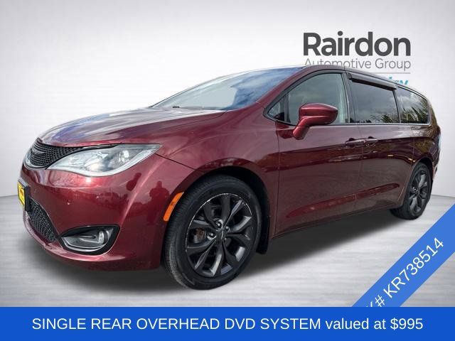 Used 2019 Chrysler Pacifica Touring Plus w/ Advanced Safetytec Group FWD image 3
