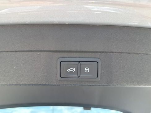 Used 2025 Audi A5 2.0T Premium w/ Convenience Package image 10