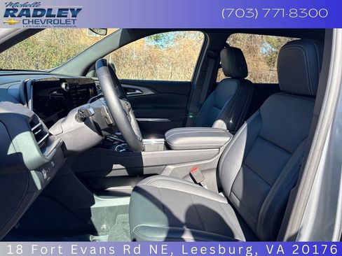 Certified 2026 Chevrolet Traverse LT image 16