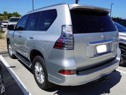 Used 2019 Lexus GX 460 Premium AWD/4WD image 6