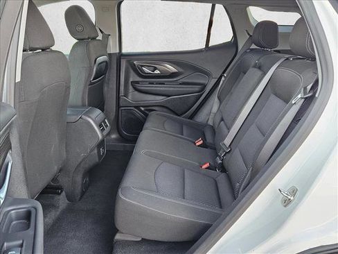 Used 2024 GMC Terrain SLE image 19