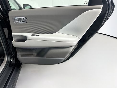 Used 2024 Hyundai Ioniq 6 SEL RWD image 31