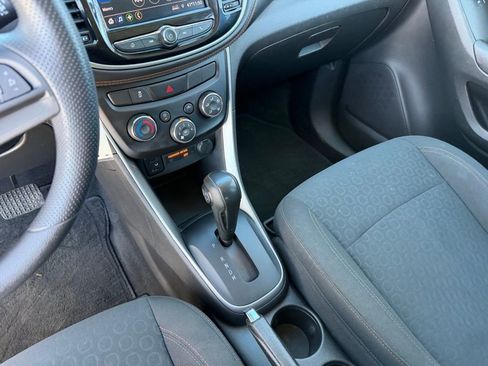 Used 2021 Chevrolet Trax LS w/ Tint and Cruise Package image 13