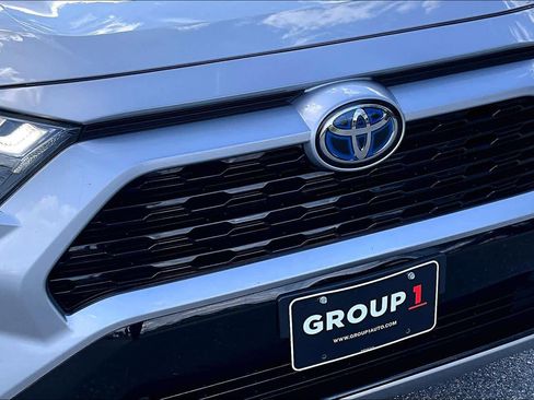 Used 2024 Toyota RAV4 SE w/ Convenience Package image 30
