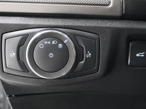 Used 2017 Ford Fusion SE image 21