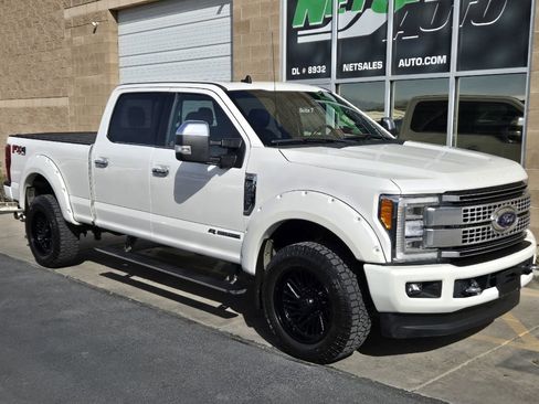 Used 2019 Ford F350 Platinum w/ Platinum Ultimate Package image 7