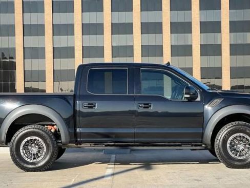 Used 2019 Ford F150 Raptor w/ Equipment Group 802A Luxury image 6