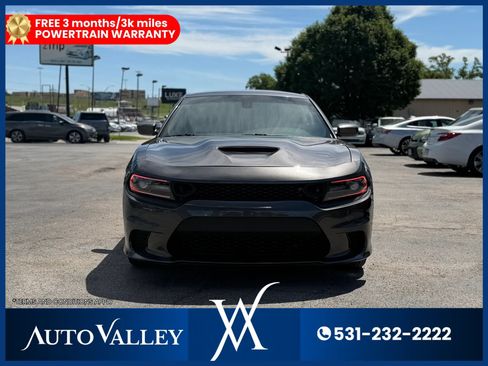 Used 2022 Dodge Charger SXT RWD image 2