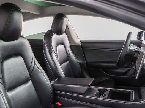 Used 2021 Tesla Model 3 Long Range AWD/4WD image 24