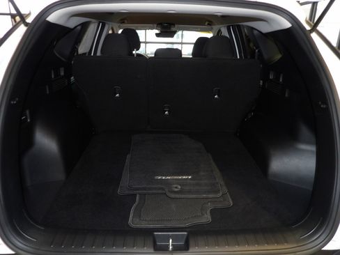 Used 2022 Hyundai Tucson SEL image 18