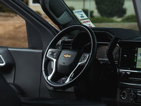 Used 2023 Chevrolet Silverado 1500 LT w/ Protection Package image 23