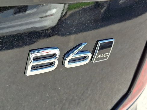 New 2026 Volvo XC90 B6 Plus w/ Protection Package Premier AWD/4WD image 15