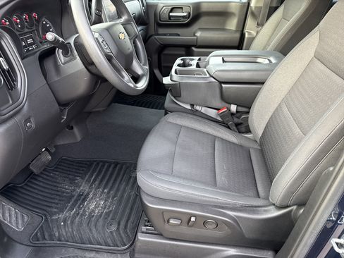 Used 2022 Chevrolet Silverado 1500 Custom image 10