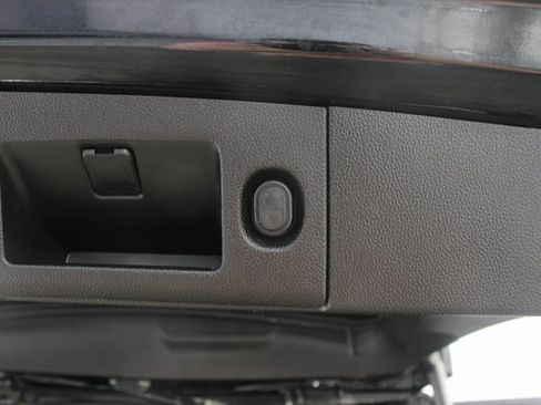 Used 2015 Chevrolet Tahoe LTZ image 25