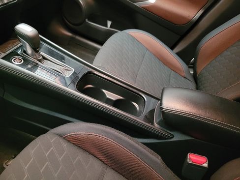 Used 2023 Nissan Kicks SR w/ Interior Electronics Package FWD image 26