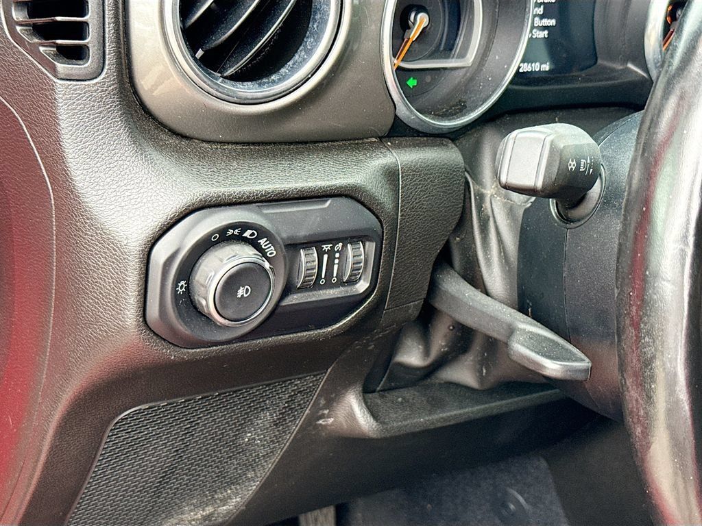Certified 2022 Jeep Wrangler Unlimited Sahara w/ Cold Weather Group AWD/4WD image 11