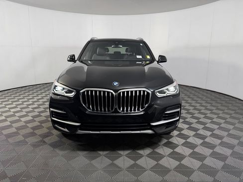 Used 2022 BMW X5 xDrive40i w/ Parking Assistance Package AWD/4WD image 4