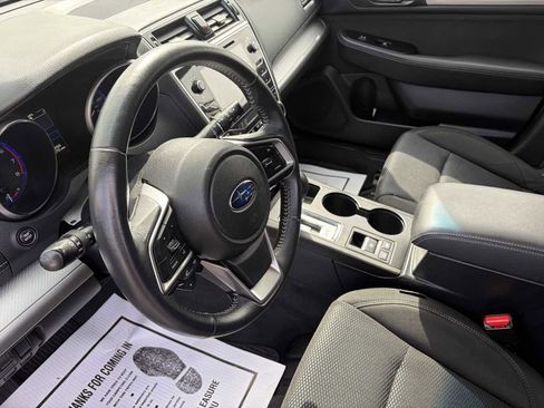 Used 2018 Subaru Outback 2.5i Premium AWD/4WD image 12