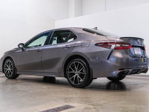 Used 2024 Toyota Camry SE w/ Convenience Package FWD image 7
