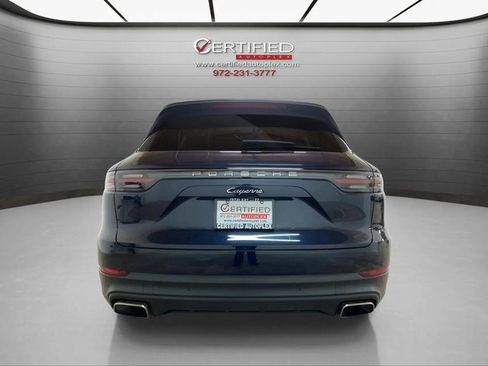 Used 2019 Porsche Cayenne w/ Premium Package image 94