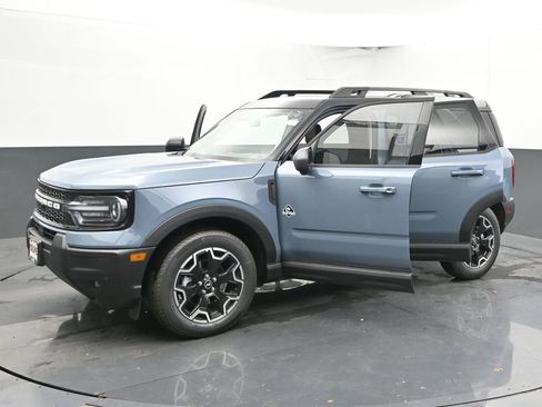 New 2025 Ford Bronco Sport Outer Banks w/ Outer Banks Tech Package+ AWD/4WD image 48