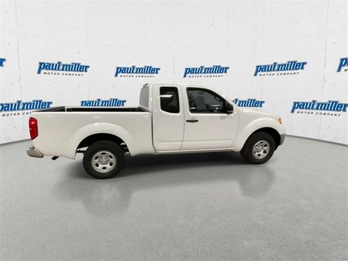 Used 2014 Nissan Frontier S image 13