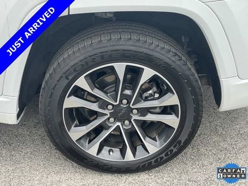 Certified 2022 Jeep Grand Cherokee L Overland image 12