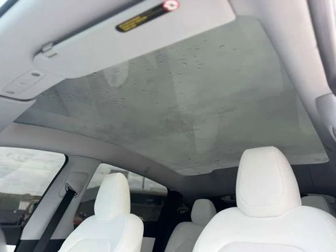 Used 2026 Tesla Model Y Long Range AWD/4WD image 19