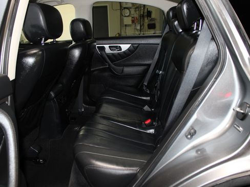 Used 2014 INFINITI QX70 2WD w/ Premium Package image 29