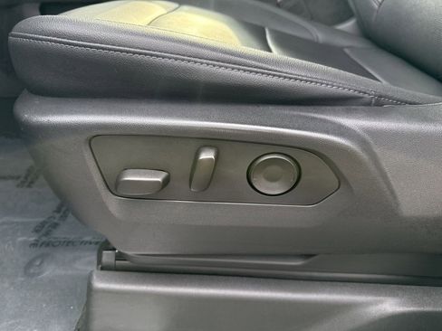 Used 2023 GMC Sierra 1500 SLT w/ SLT Premium Package image 14