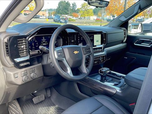 New 2026 Chevrolet Silverado 1500 LTZ w/ LTZ Premium Package image 6