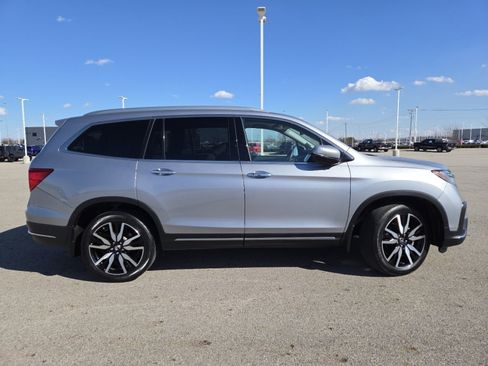 Used 2022 Honda Pilot Touring image 17