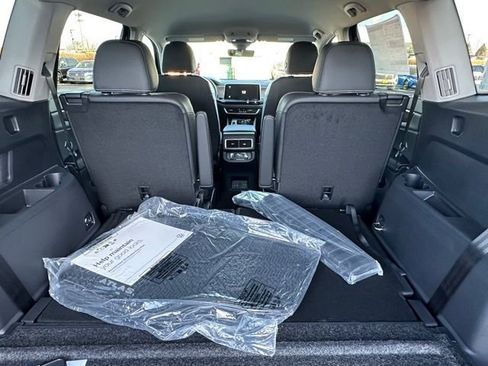 New 2026 Volkswagen Atlas SE image 19