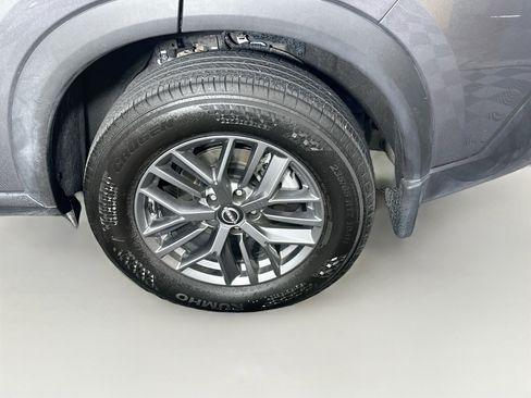 Used 2023 Nissan Rogue S AWD/4WD image 11
