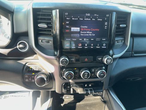 Used 2019 RAM 1500 Big Horn AWD/4WD image 17