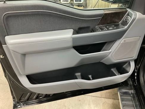 Used 2023 Ford F150 Lariat w/ Trailer Tow Package AWD/4WD image 9