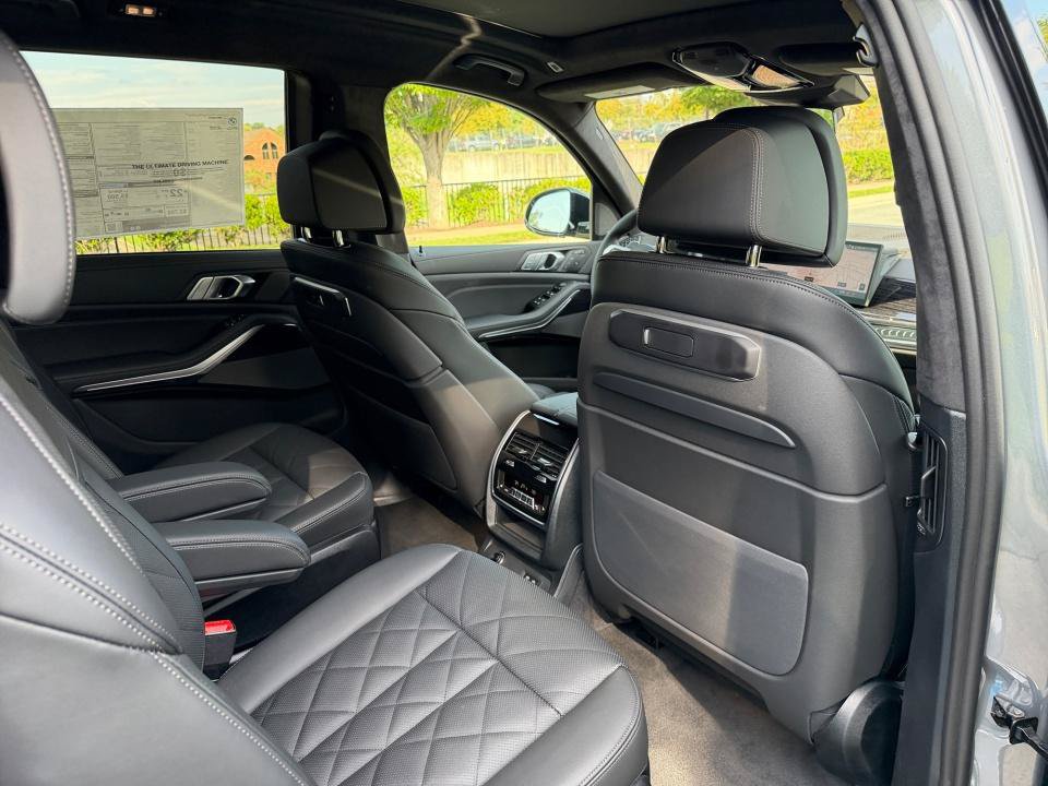 New 2027 BMW X7 xDrive40i w/ M Sport Package AWD/4WD image 29